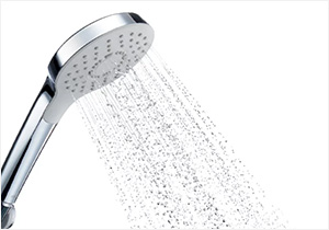 コンフォートウエーブシャワーTOTO独自の水流技術により浴び心地はそのままに大幅節水