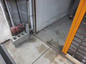 手動シャッターから電動シャッターへ