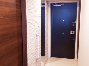 守口市　S様邸　玄関にエコカラット