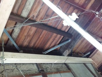 1階ｶﾞﾚｰｼﾞの壁面補強