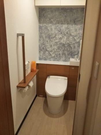 トイレにオススメの手すり★