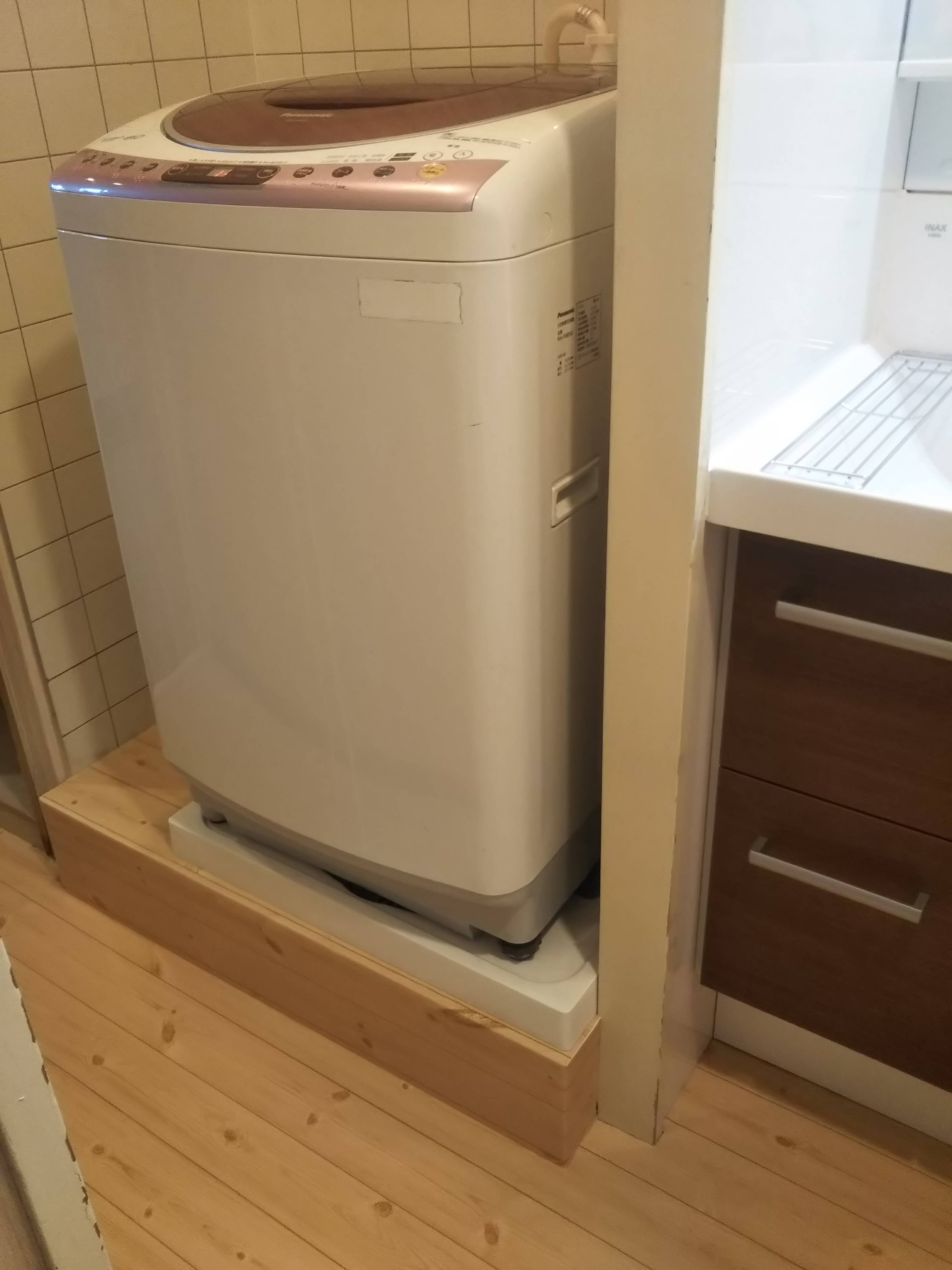 洗濯機の足元スッキリ大作戦！