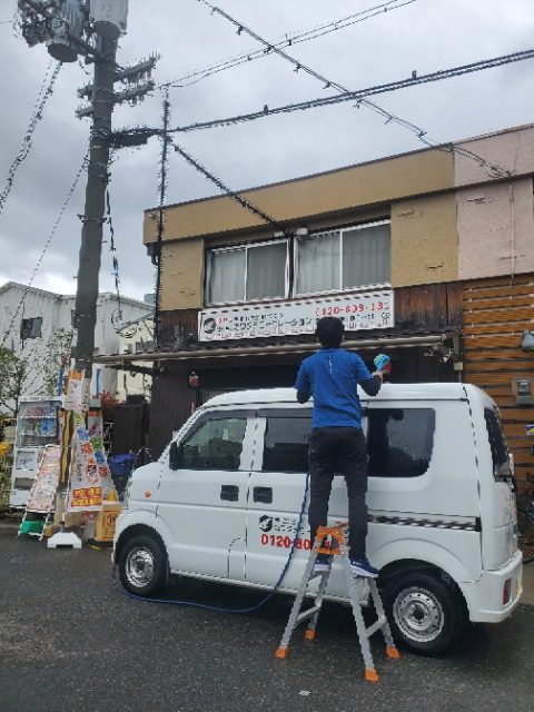 社用車を洗車してリフレッシュ(^^)　整理整頓は車も、工事現場も、お家も気持ちのいいものですね！